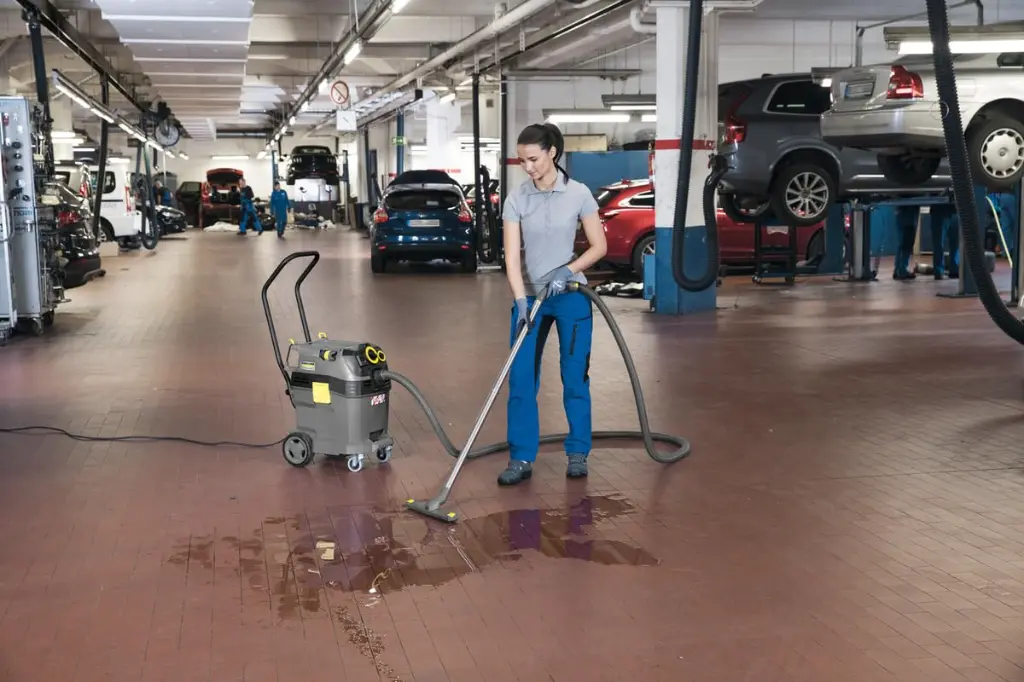VACCUM CLEANER 40 LTR 1380 WATT KARCHER NT 401-4.webp