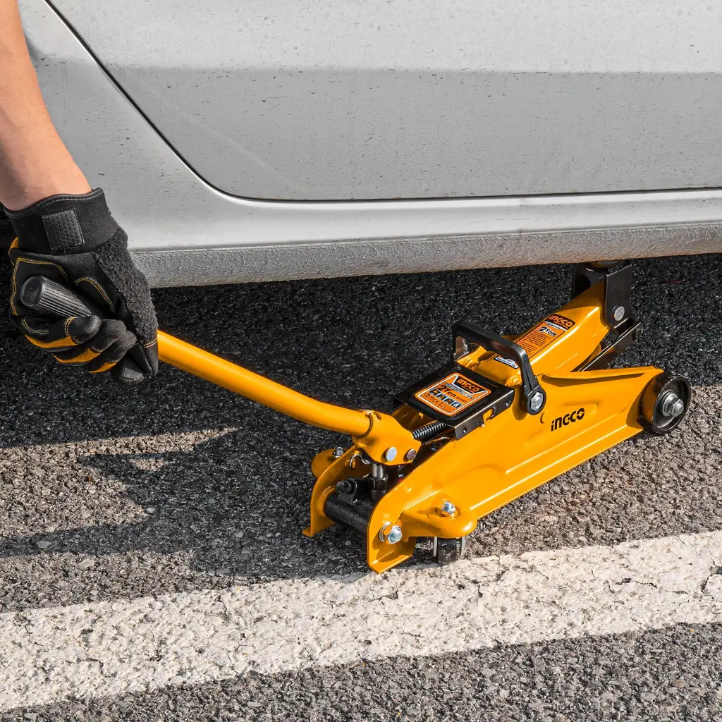 HYDRAULIC FLOOR JACK 2 TON INGCO (HFJ201)-2.webp